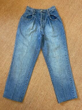 Jordache High-Rise Women's Jeans in Medium Blue Wash